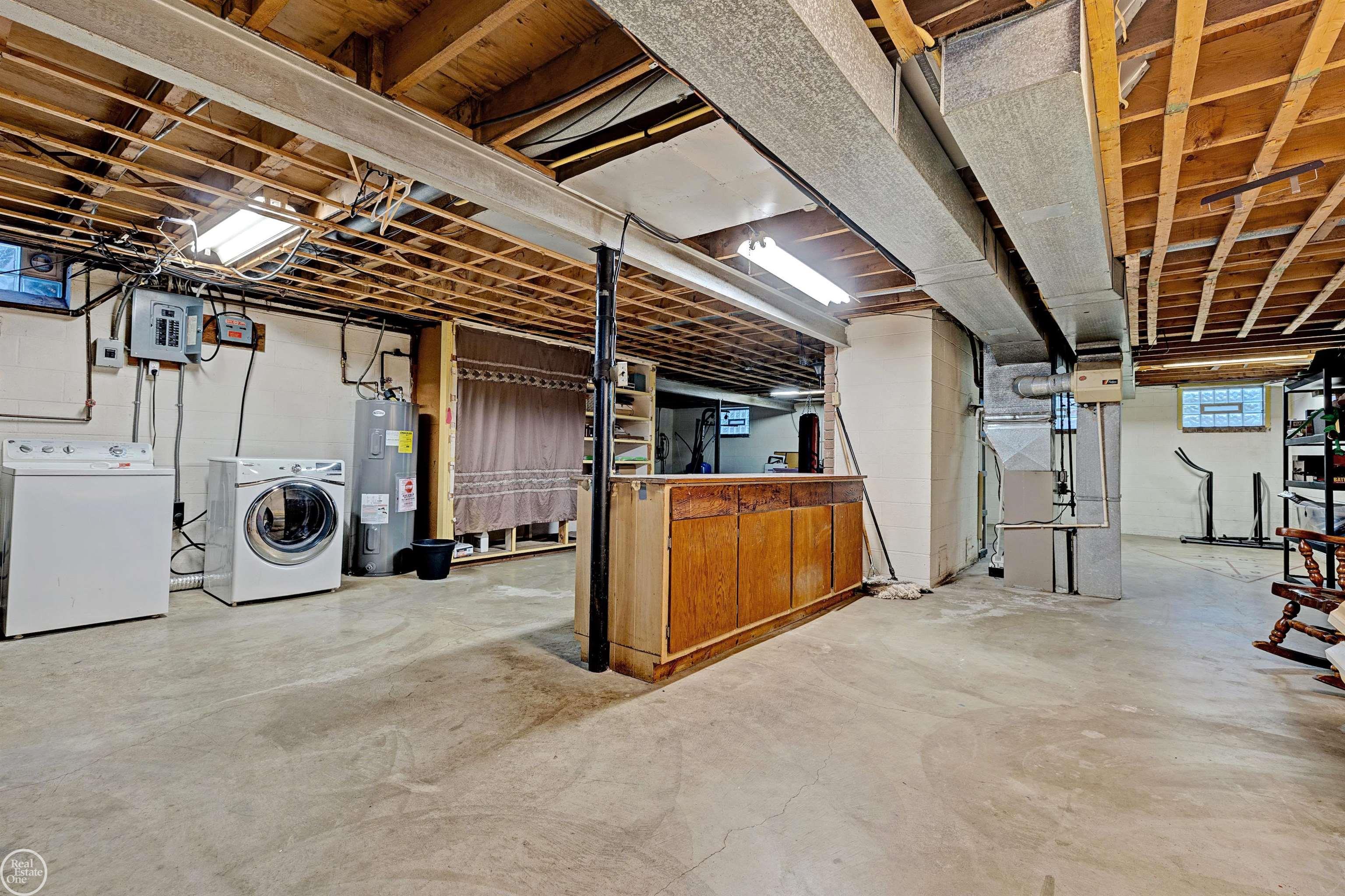 4736 Pelton Road Clarkston, MI 48346 - Photo 31 of 63 50127389-31.JPG