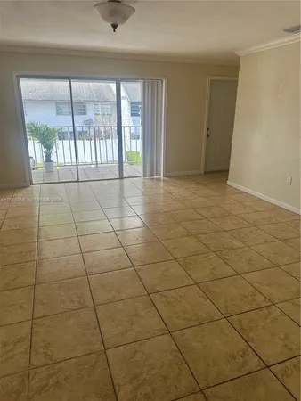 $2,200 | 8460 Southwest 156th Place, Unit 725, Miami, FL 33193