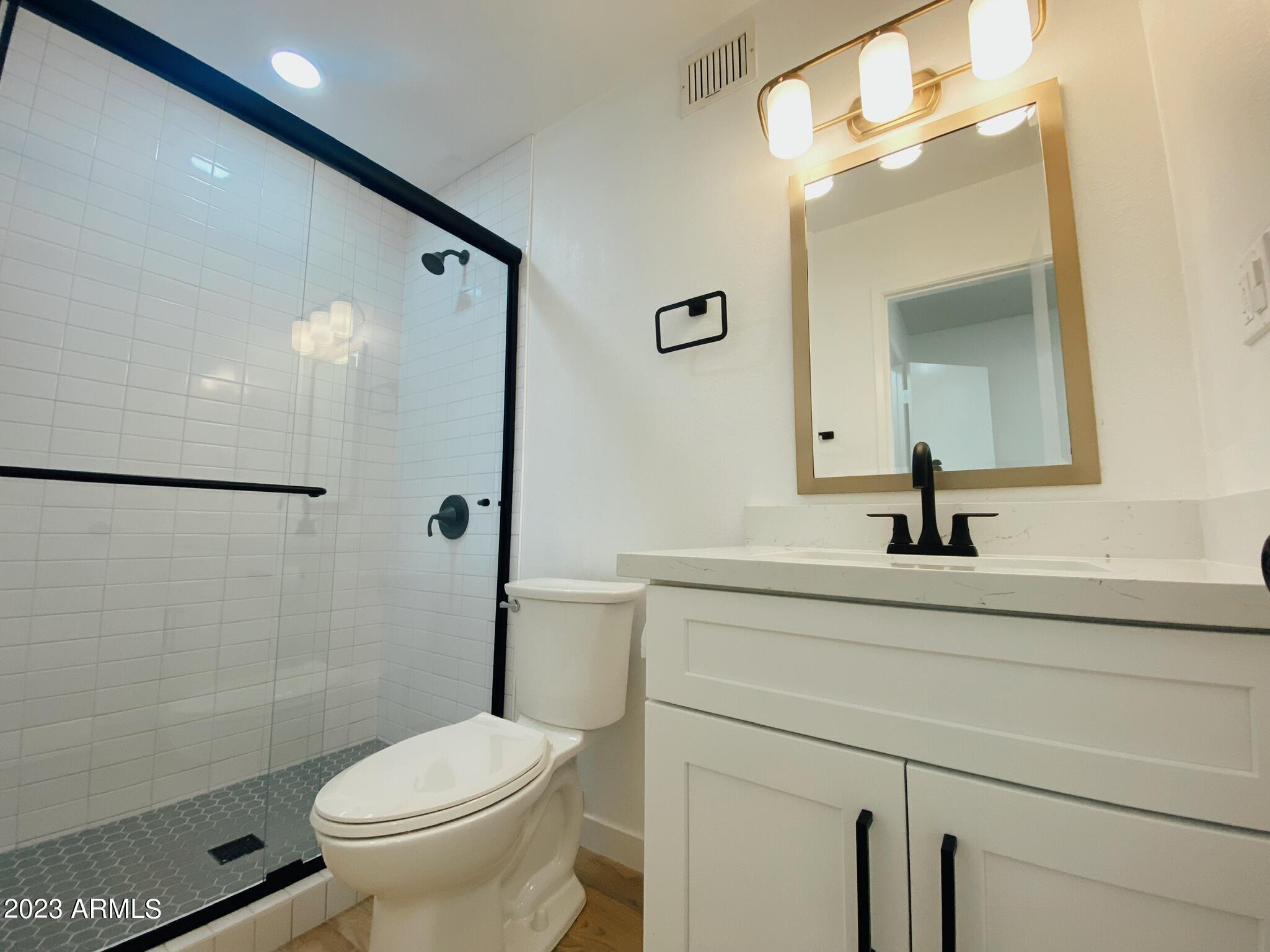 1320 East Bethany Home Road, Unit 16 Phoenix, AZ 85014 - Photo 8 of 13 IMG_0284