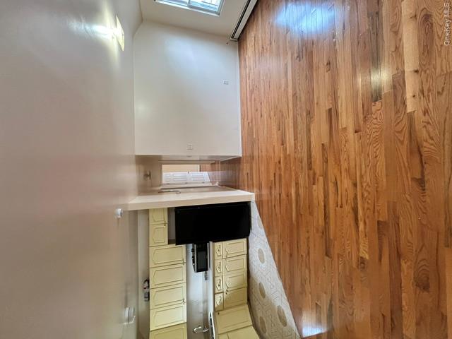 245-09 148th Road, Unit 2 Queens, NY 11422 - Photo 4 of 15