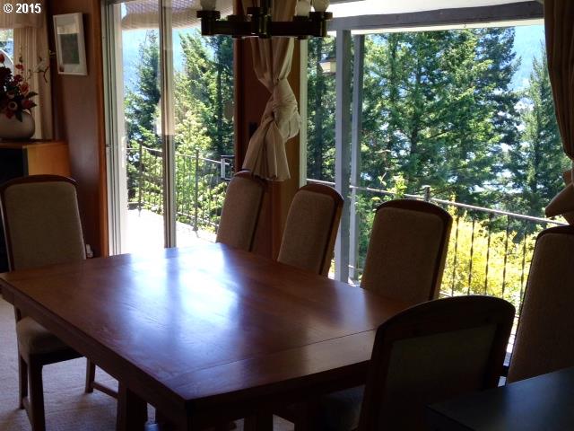 152 Button Road Stevenson, WA 98648 - Photo 12 of 15 Dining Area