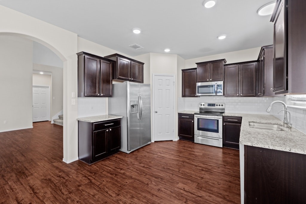 211 Highmore Court Temple, TX 76502 - Photo 8 of 21