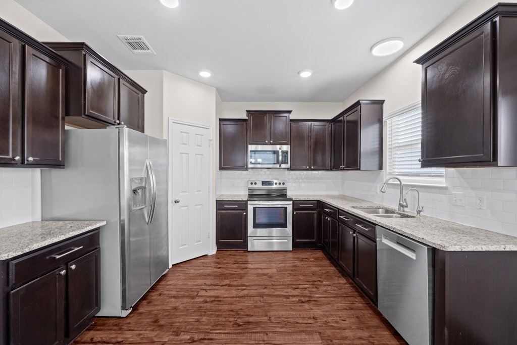 211 Highmore Court Temple, TX 76502 - Photo 9 of 21