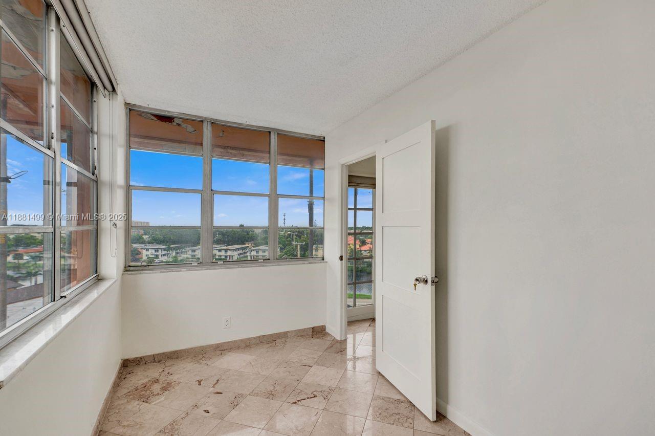 2025 Northeast 164th Street, Unit 716 North Miami Beach, FL 33162 - Photo 16 of 39