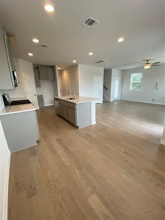 $3,000 | 4802 Star Jasmine Drive, Unit 115, Austin, TX 78723