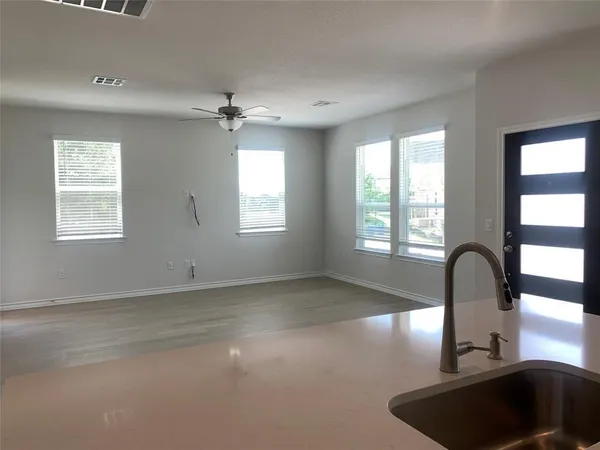 $3,000 | 4802 Star Jasmine Drive, Unit 115, Austin, TX 78723