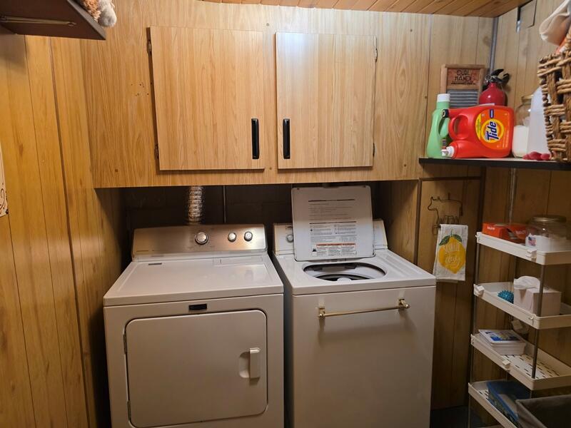 2330 38th Street Two Rivers, WI 54241 - Photo 24 of 39 Laundry