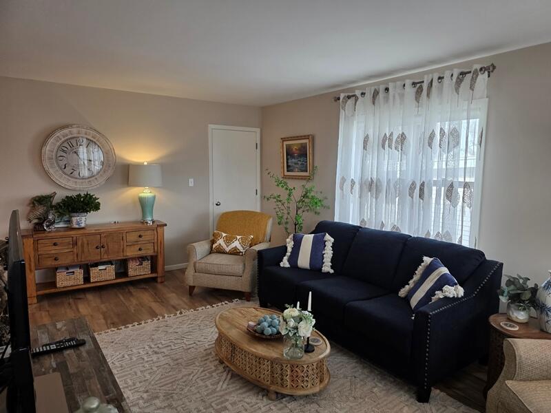 2330 38th Street Two Rivers, WI 54241 - Photo 3 of 39 LR2