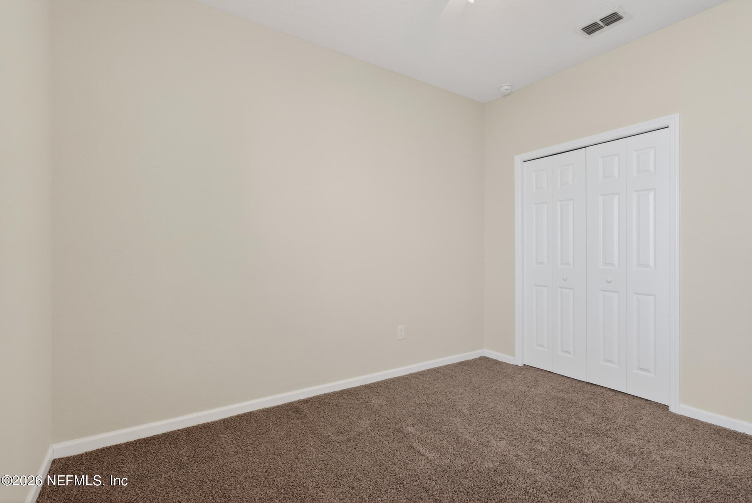 234 Taylor Ridge Avenue Ponte Vedra, FL 32081 - Photo 19 of 27 a room that has a window in it