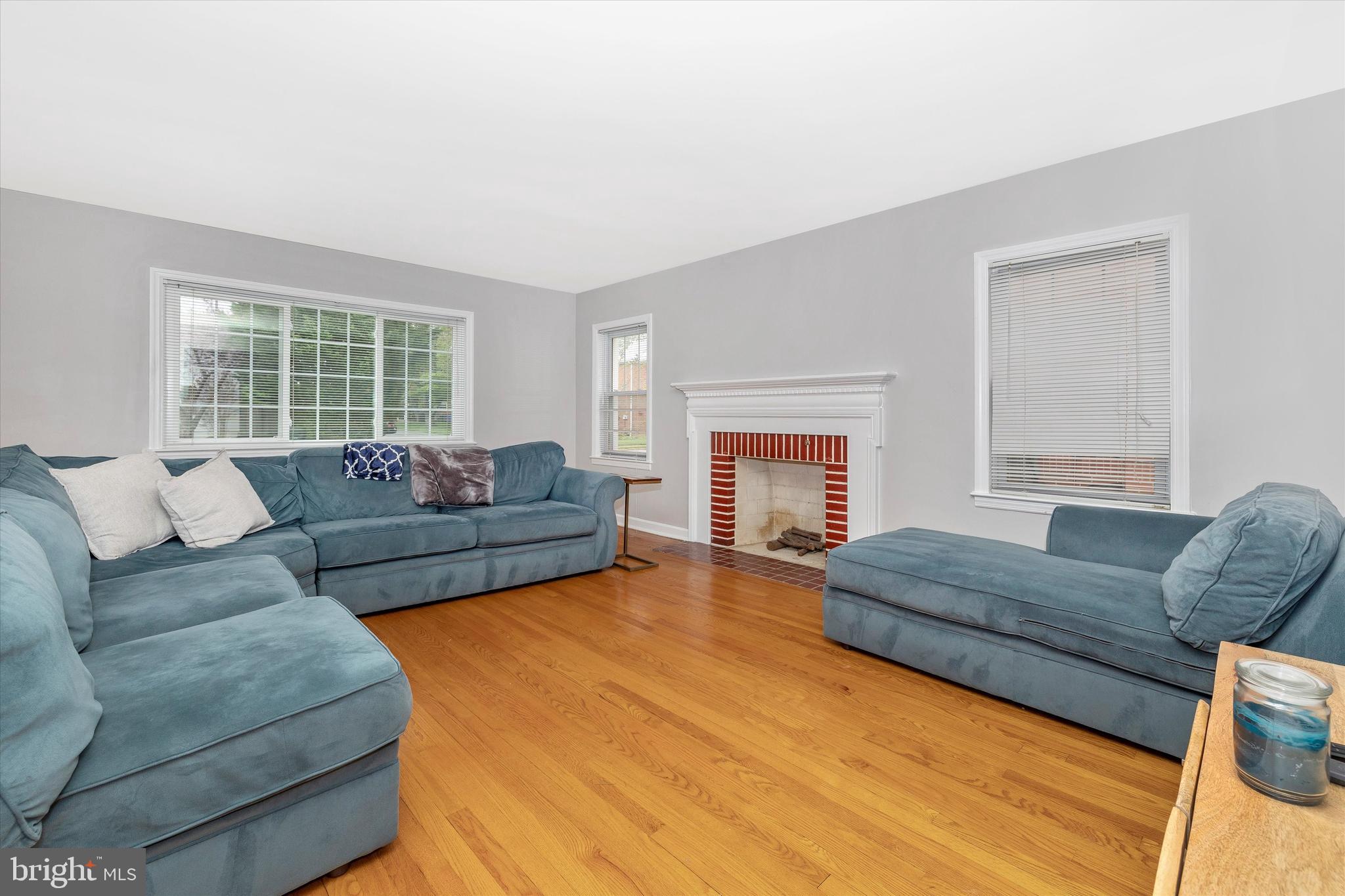 714 Fairview Avenue Frederick, MD 21701 - Photo 5 of 35