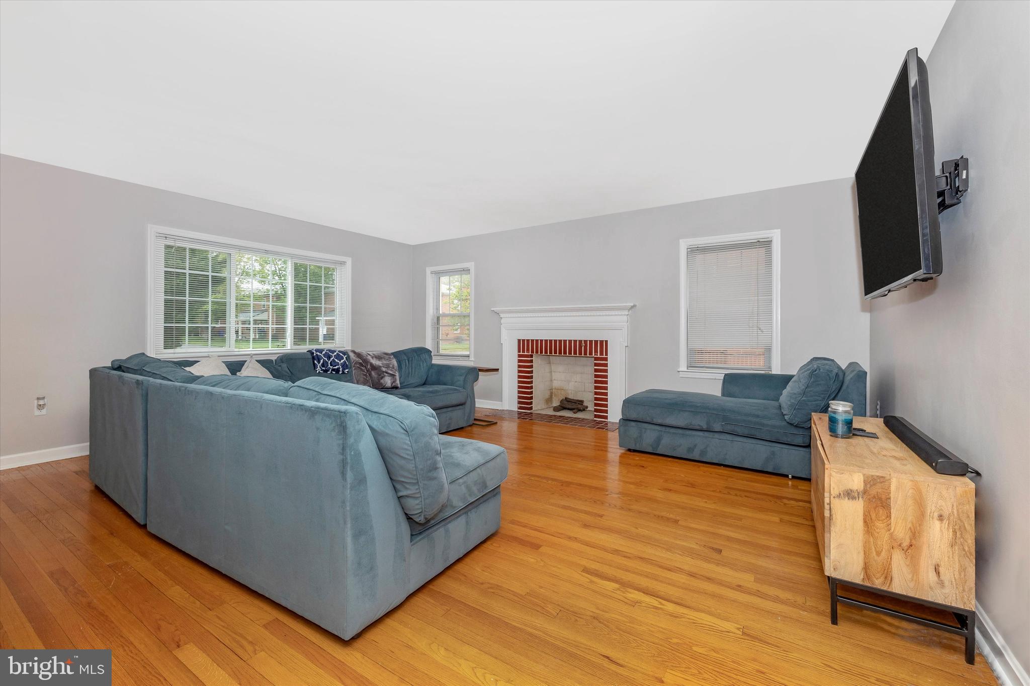 714 Fairview Avenue Frederick, MD 21701 - Photo 6 of 35