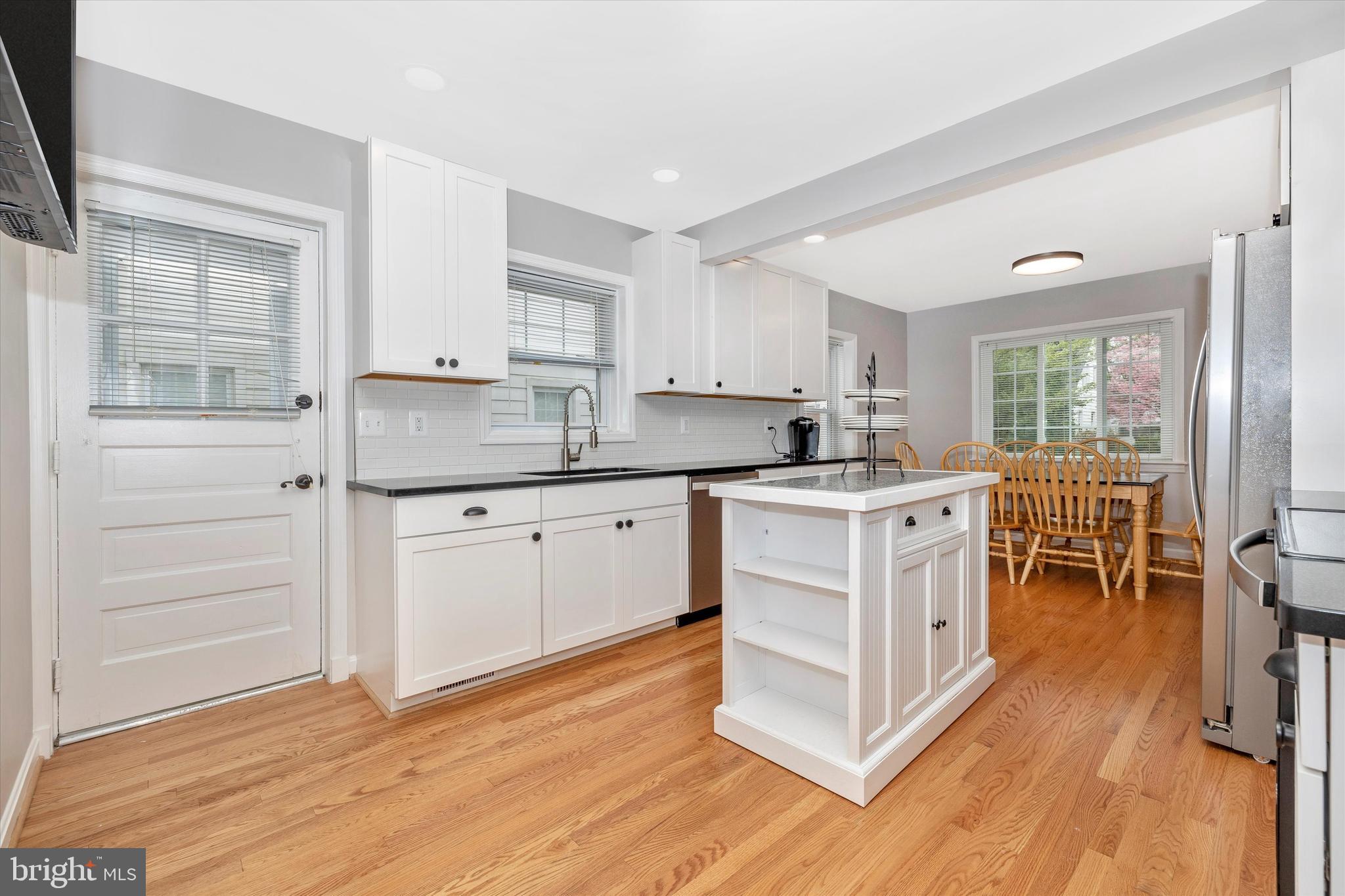 714 Fairview Avenue Frederick, MD 21701 - Photo 7 of 35