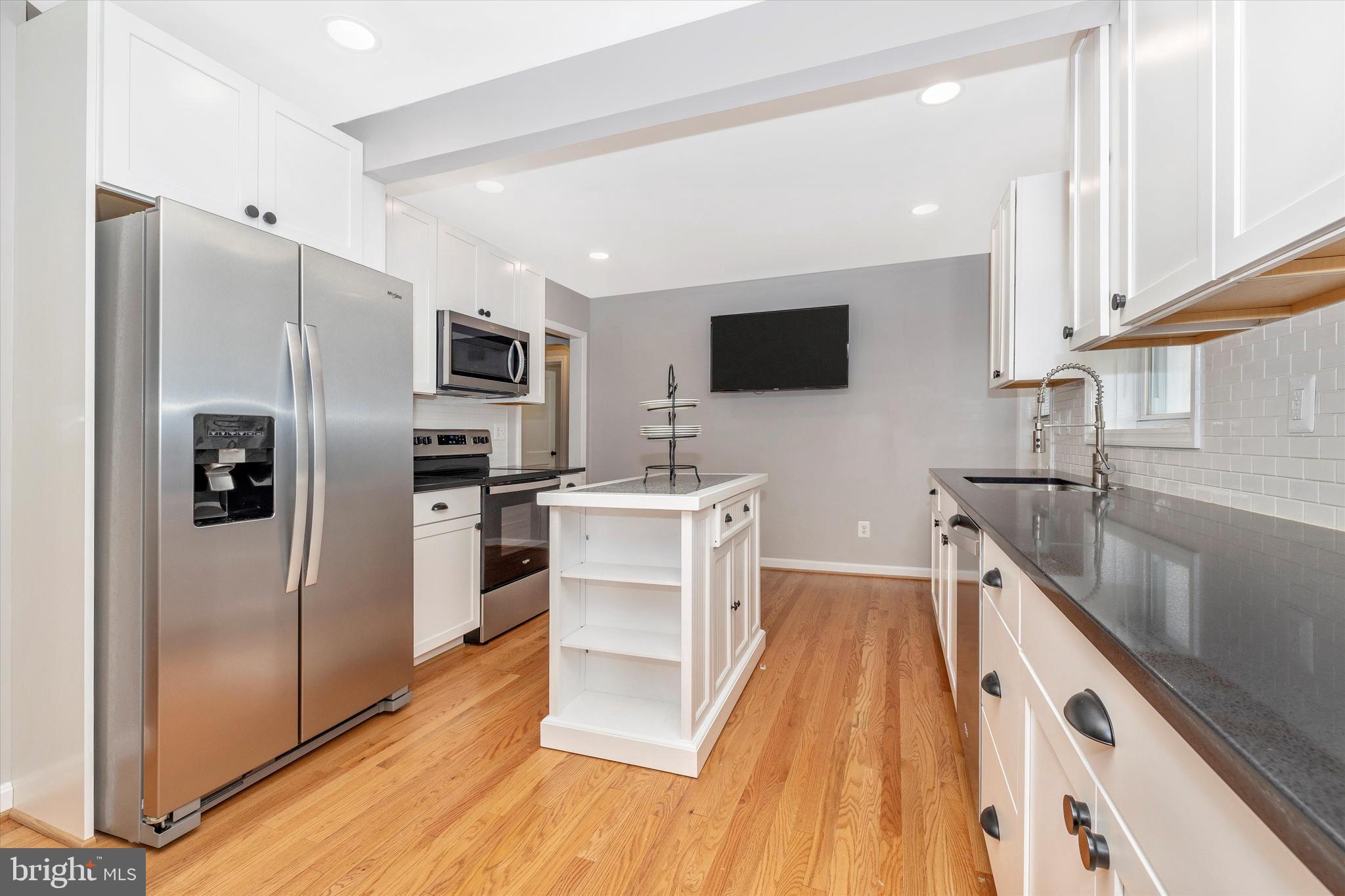 714 Fairview Avenue Frederick, MD 21701 - Photo 10 of 35