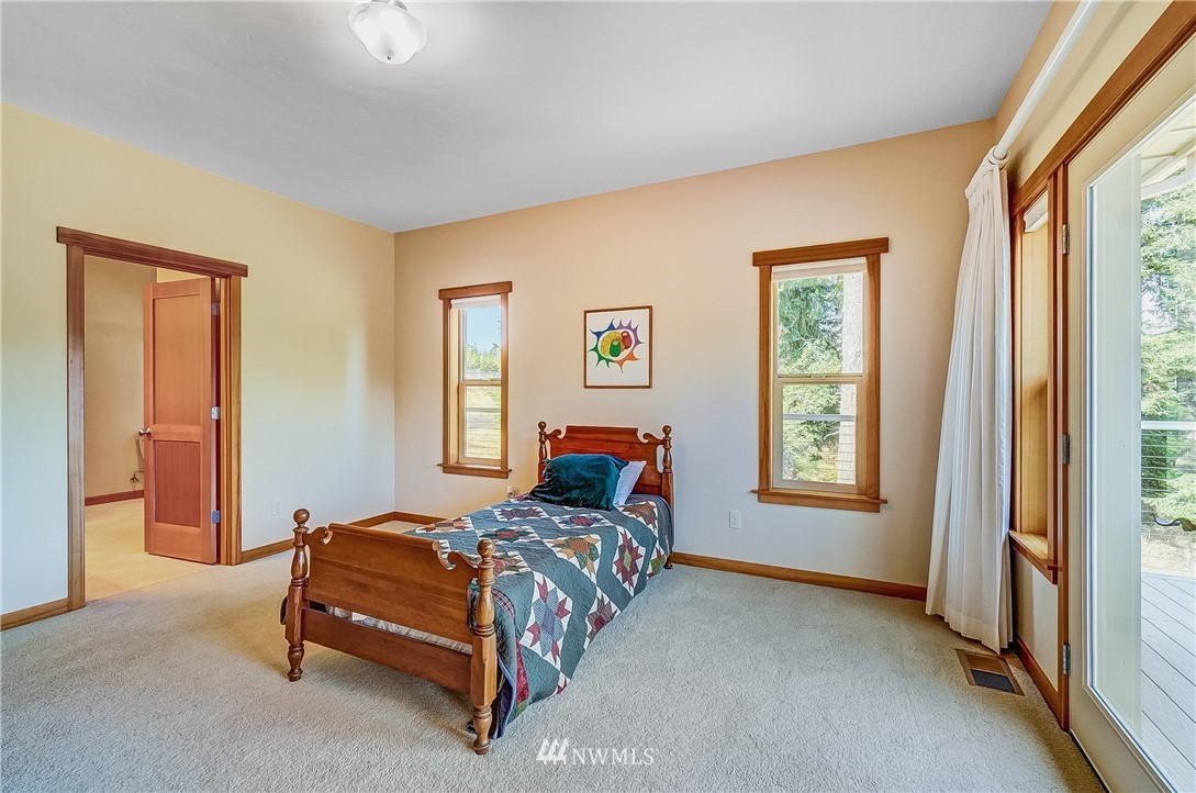 5802 Young Road Northwest Olympia, WA 98502 - Photo 20 of 40 Gallery Image 20
