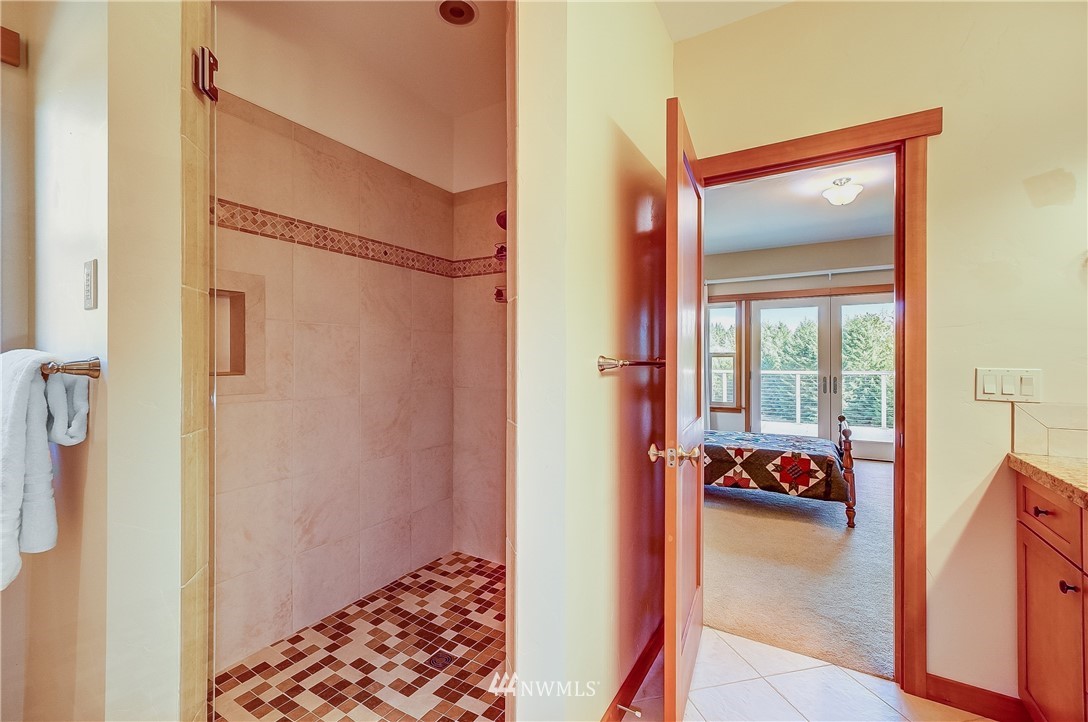 5802 Young Road Northwest Olympia, WA 98502 - Photo 22 of 40 Gallery Image 22