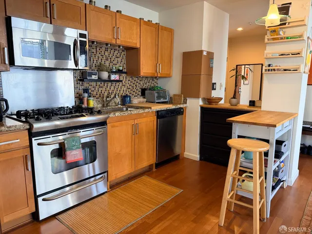 $4,000 | 81 Frank Norris Street, Unit 501, San Francisco, CA 94109
