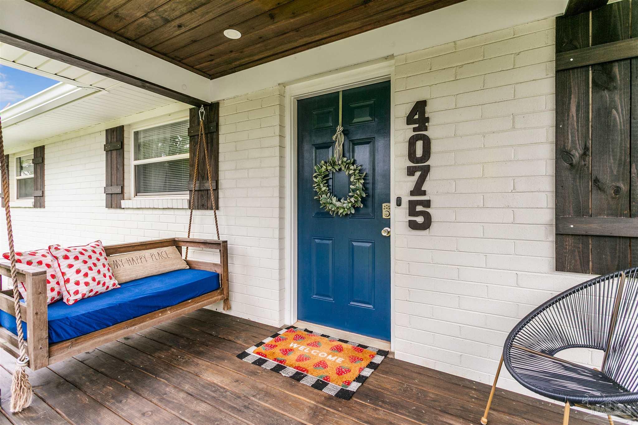 4075 Macks Road Century, FL 32535 - Photo 5 of 35 a view of sitting area in front of house