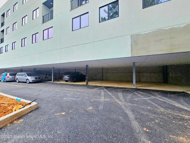 $555,000 | 3865 Amboy Road, Unit 2B | Great Kills