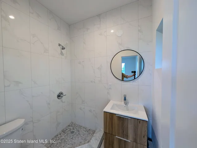 $555,000 | 3865 Amboy Road, Unit 2B | Great Kills