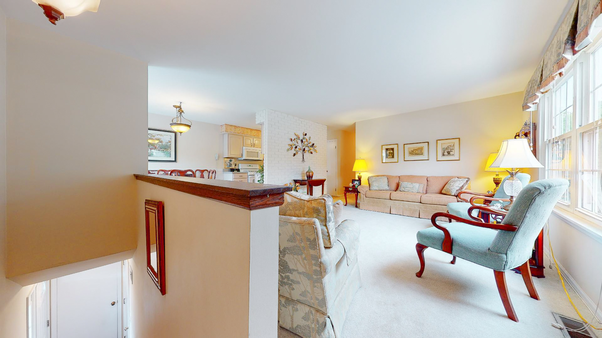 1558 Timber Trail, Unit 20D Wheaton, IL 60189 - Photo 2 of 14