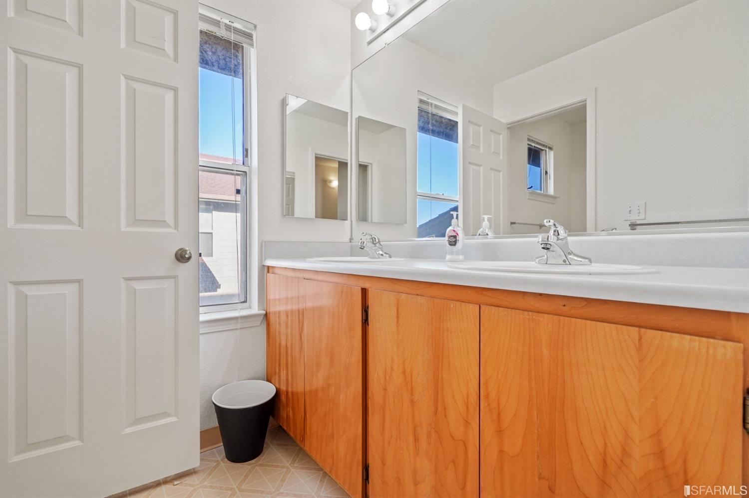 41 Kiska Road San Francisco, CA 94124 - Photo 20 of 28