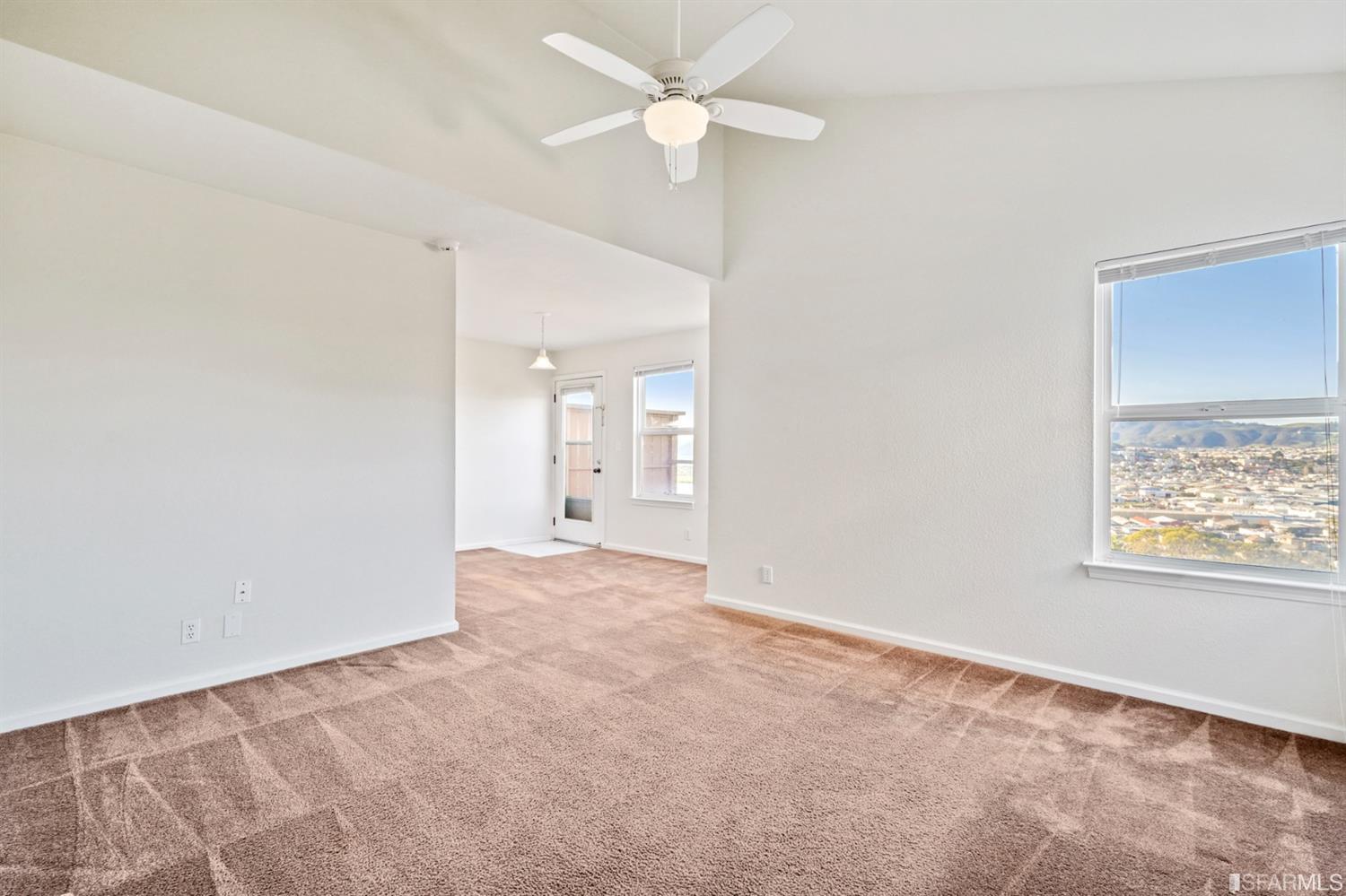 41 Kiska Road San Francisco, CA 94124 - Photo 4 of 28