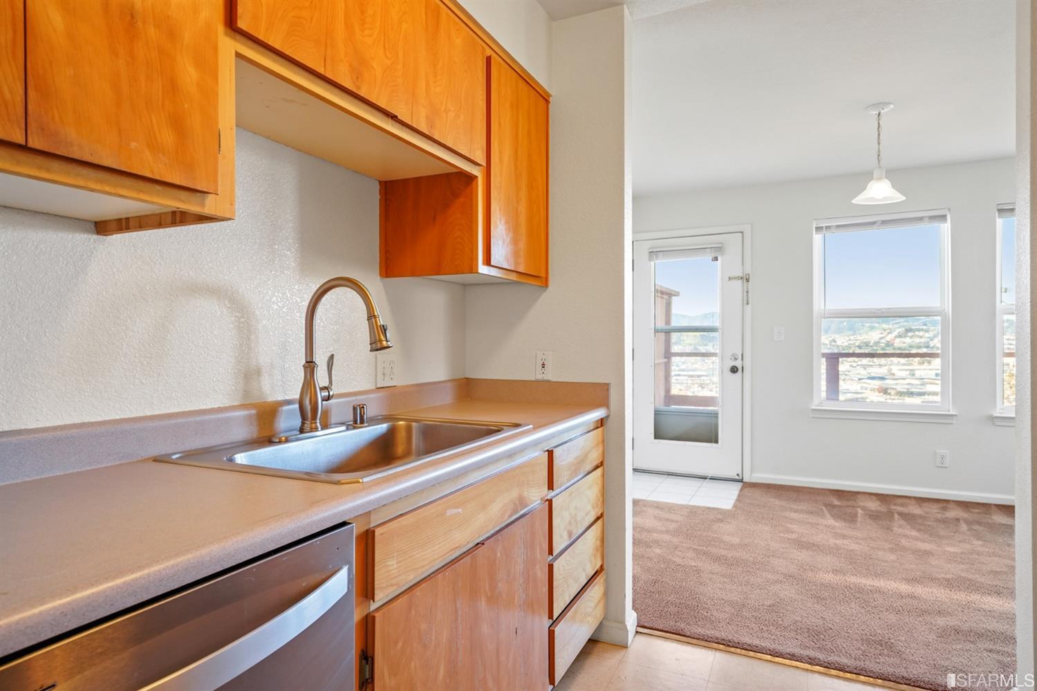 41 Kiska Road San Francisco, CA 94124 - Photo 10 of 28