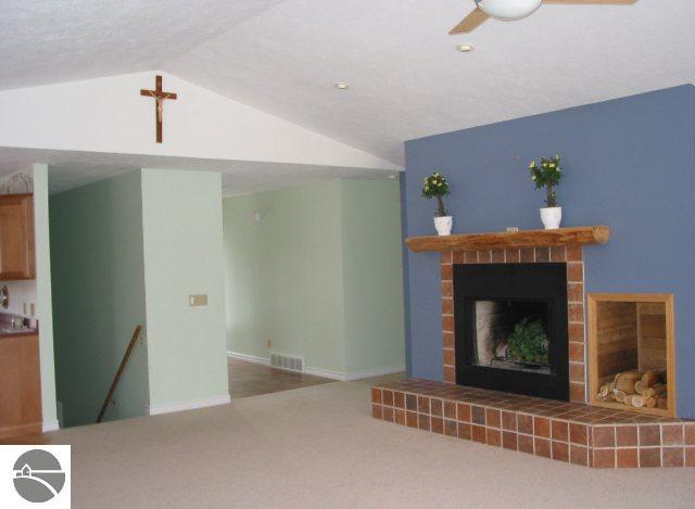 7606 South Stachnik Road Maple City, MI 49664 - Photo 3 of 6 1645907-2.JPG