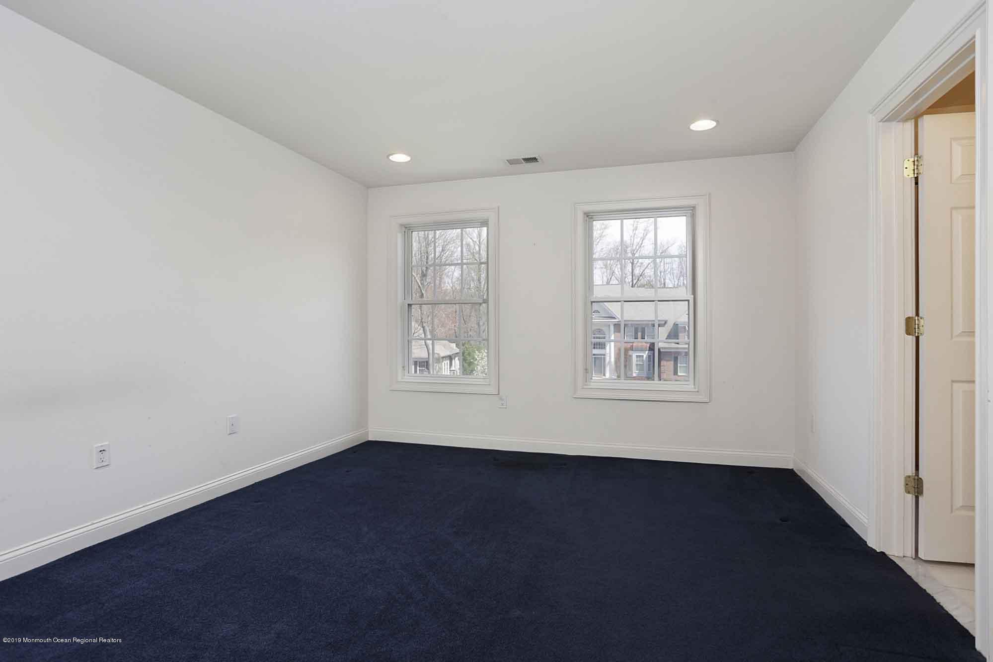 45 Rutledge Road Marlboro, NJ 07746 - Photo 22 of 35 IMG_5114