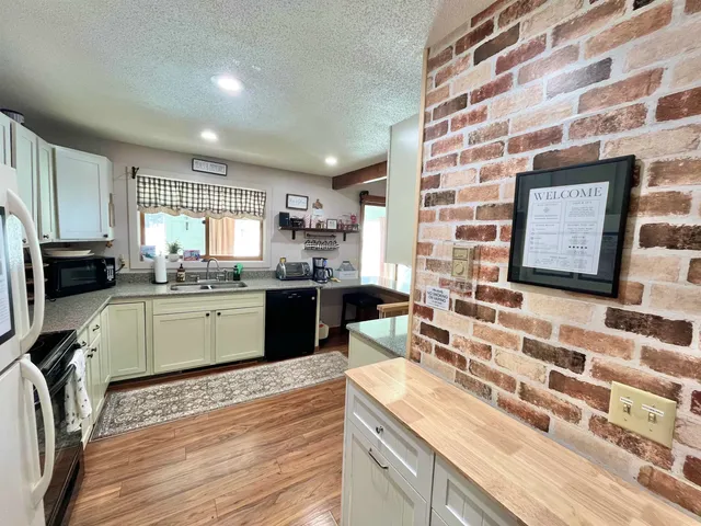 $447,000 | 52 A Suntec Loop, West Dover, VT 05356