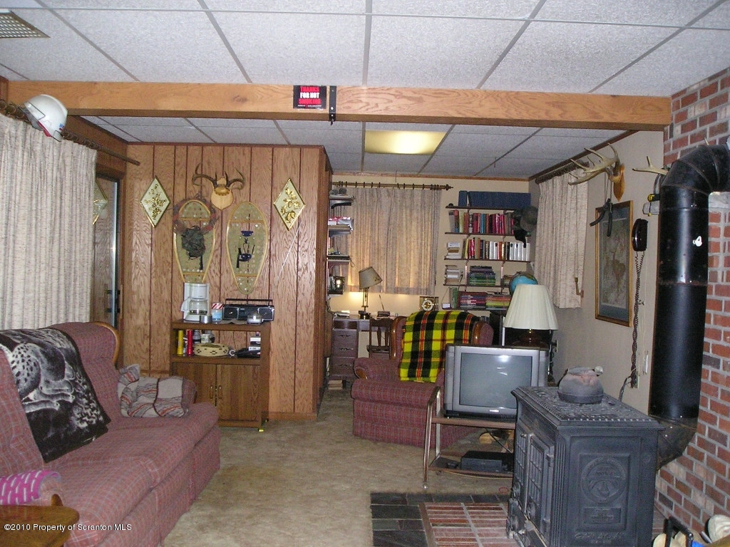 238 Rt 292 Falls Falls, PA 18615 - Photo 11 of 12 Gallery Image 11