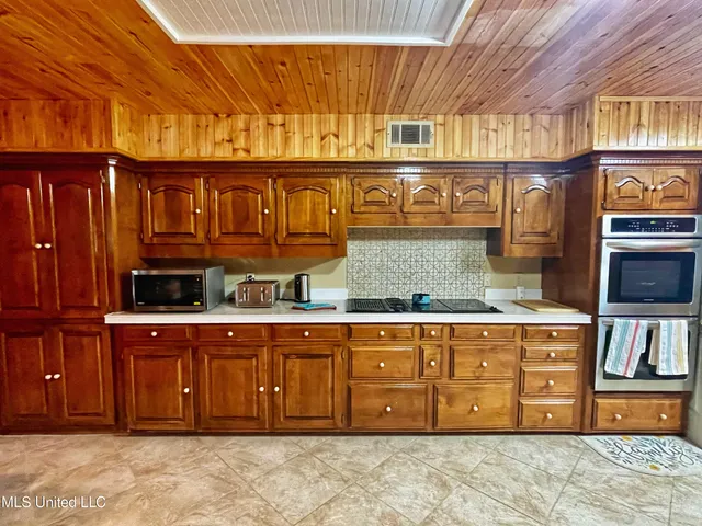 $340,000 | 4824 Brookwood Place, Byram, MS 39272