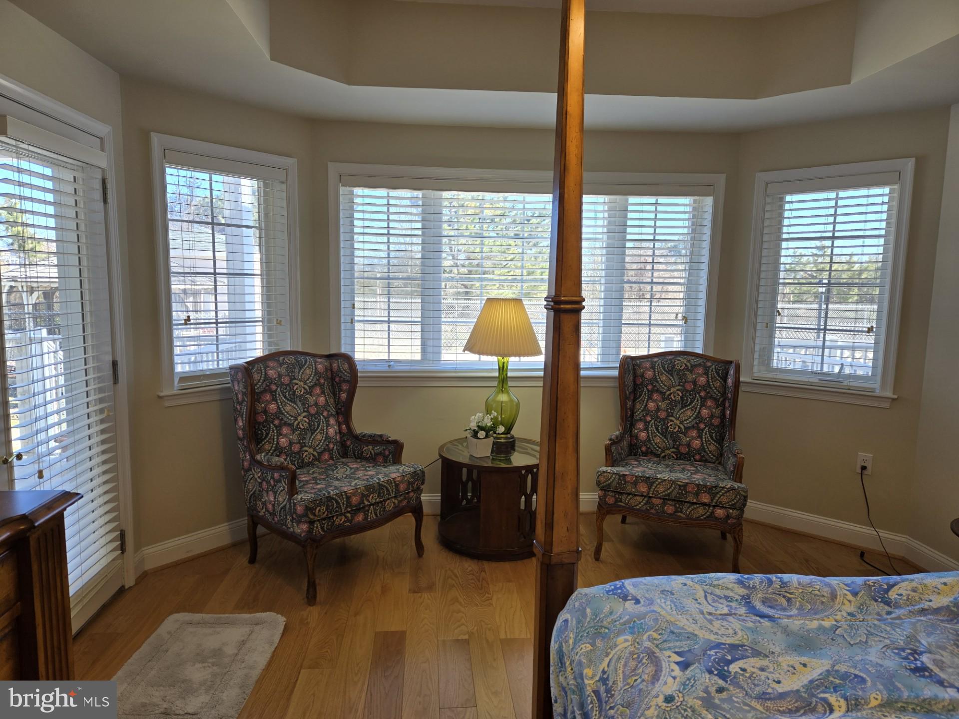 9742 Golf Course Road, Unit 102 Ocean City, MD 21842 - Photo 17 of 34 Sitting Area In Master Bedroom