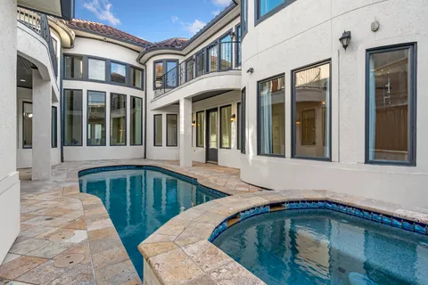 $2,590,000 | 3844 Bellefontaine, Houston, TX 77025