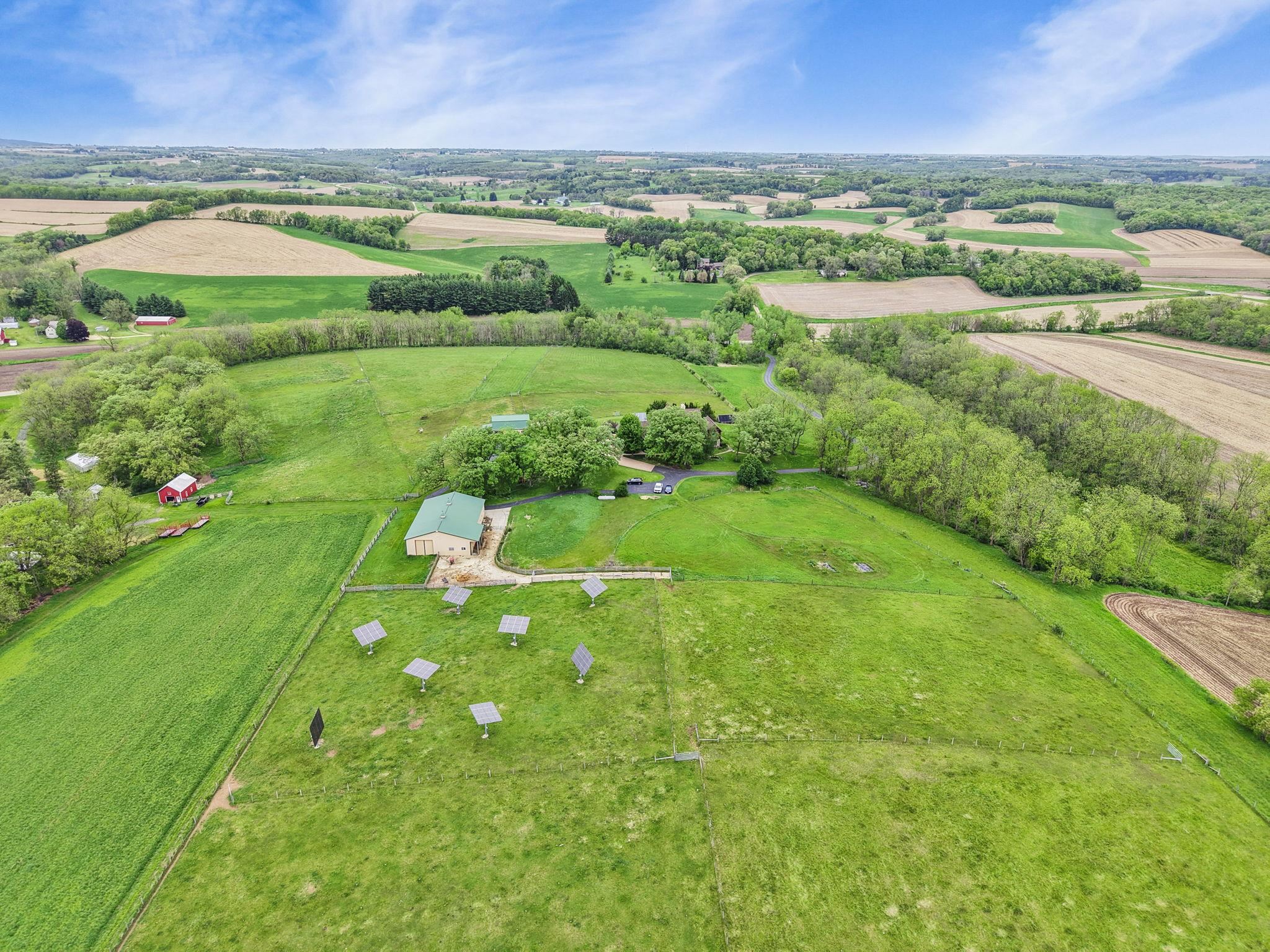 1440 County Rd Jg Mount Horeb, WI 53572 - Photo 16 of 90