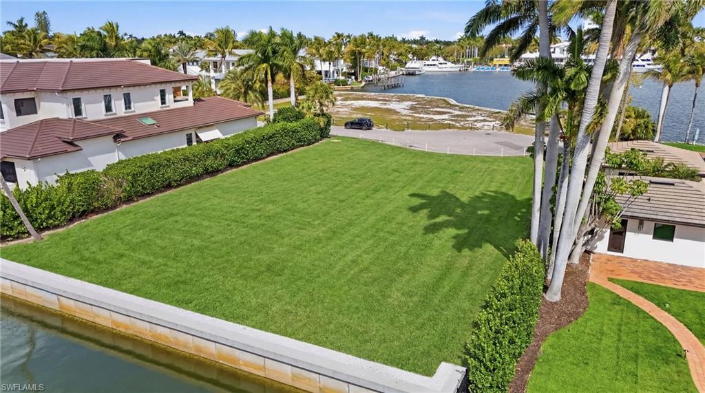 754 16th Avenue South Naples, FL 34102 - Photo 11 of 15