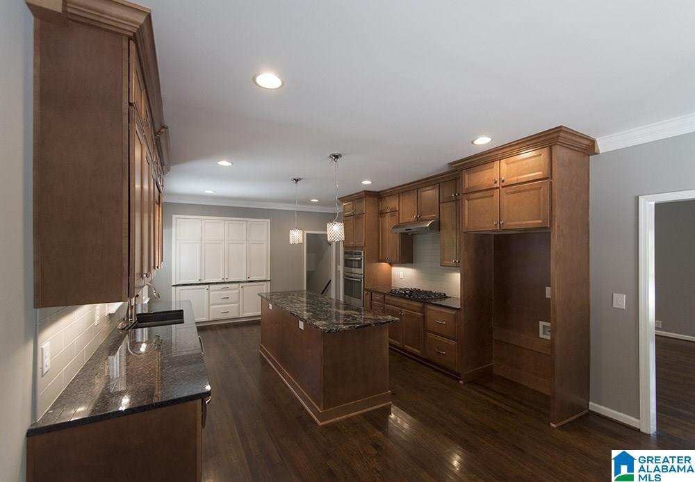 3200 North Woodridge Road Birmingham, AL 35223 - Photo 4 of 34