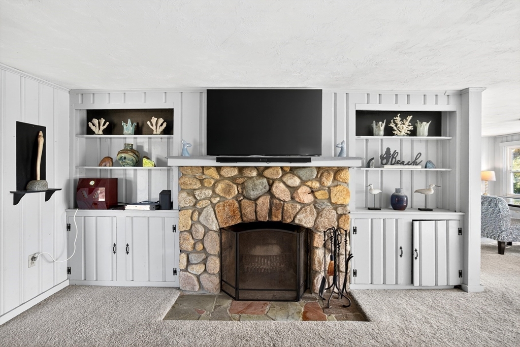 345 Quaker Road Falmouth, MA 02556 - Photo 11 of 33