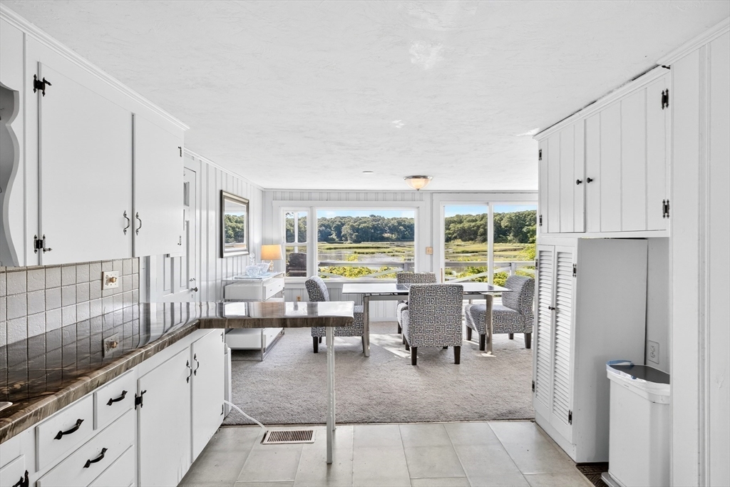 345 Quaker Road Falmouth, MA 02556 - Photo 17 of 33