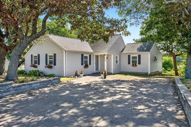 $1,150,000 | 345 Quaker Road, Falmouth, MA 02556