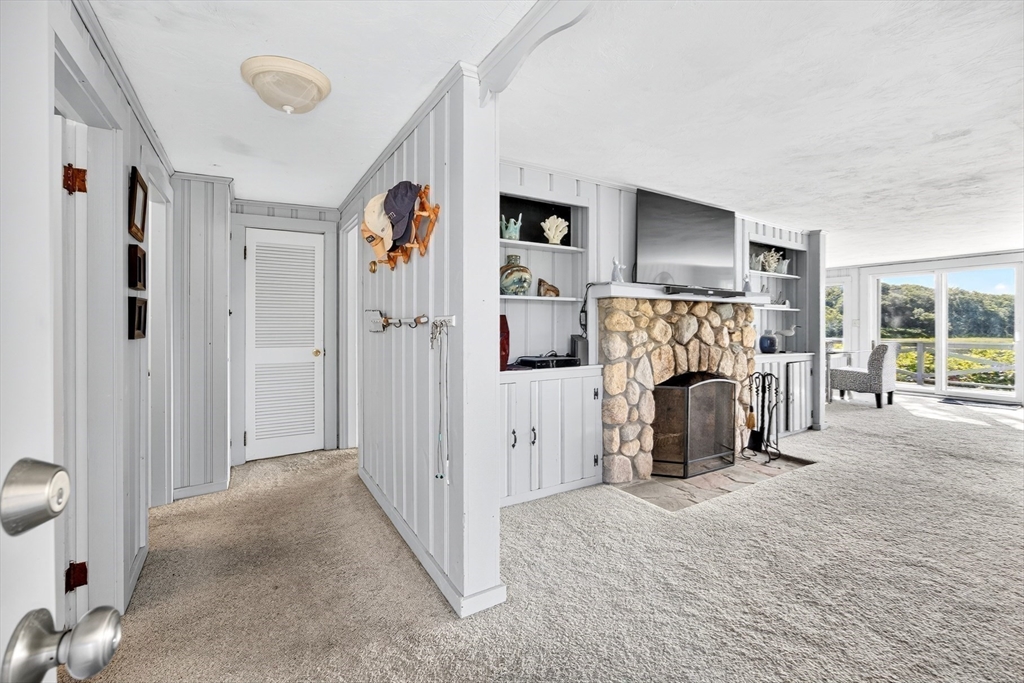 345 Quaker Road Falmouth, MA 02556 - Photo 9 of 33