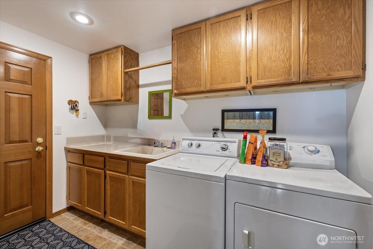 9806 Northeast 197th Street Bothell, WA 98011 - Photo 25 of 39 Gallery Image 25