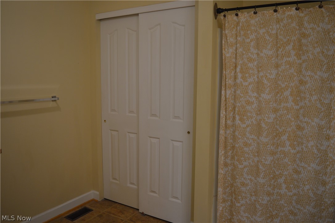 9205 Valley View Road Macedonia, OH 44056 - Photo 17 of 35