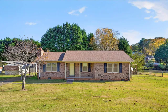 $225,000 | 109 Edgewood Avenue, Easley, SC 29640