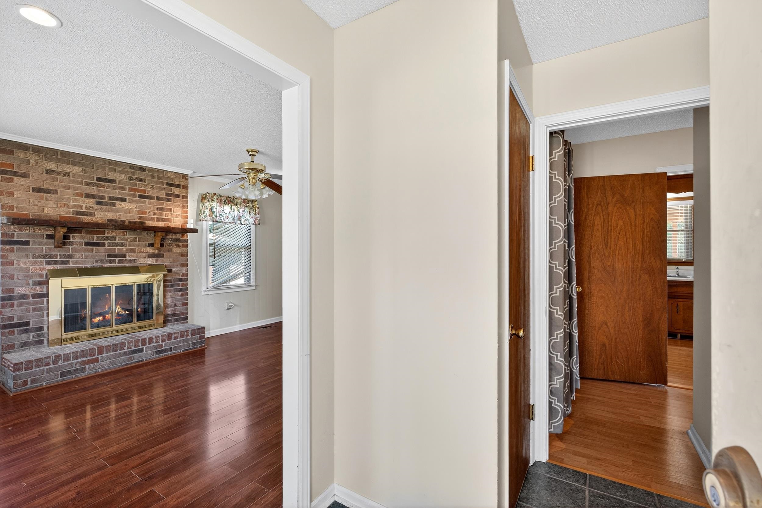 109 Edgewood Avenue Easley, SC 29640 - Photo 2 of 31