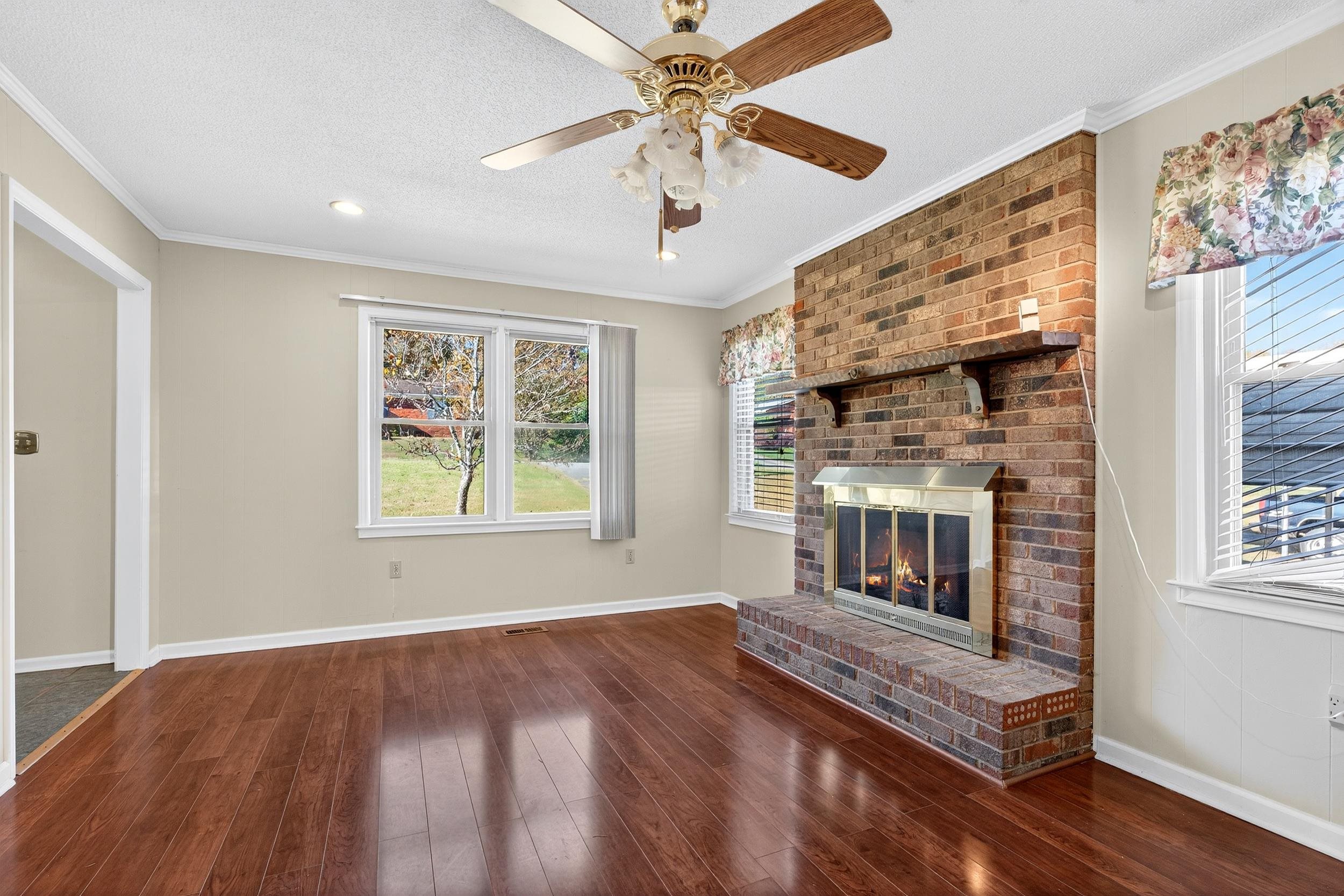 109 Edgewood Avenue Easley, SC 29640 - Photo 6 of 31