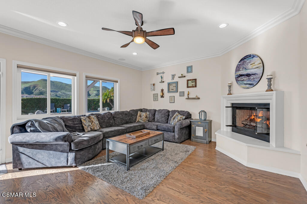 58 Highland Road Simi Valley, CA 93065 - Photo 18 of 72 58 Highland Rd- HsHProd-27