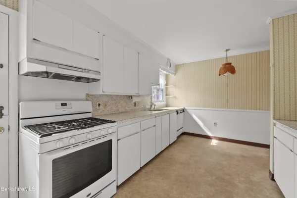$449,900 | 64 Lee Terrace, Williamstown, MA 01267