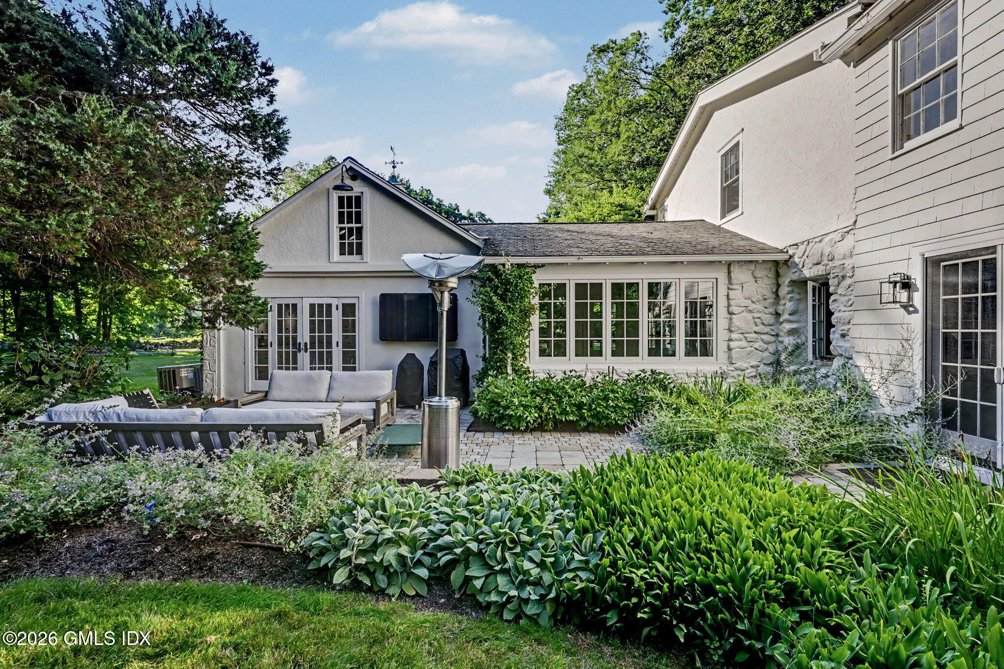 1097 Sunset Road Stamford, CT 06903 - Photo 2 of 37 71-web-or-mls-1097-sunset-rd