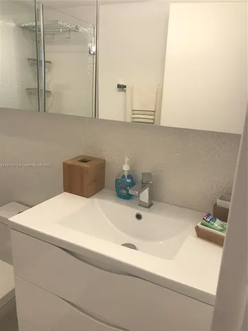 $3,300 | 555 Northeast 15th Street, Unit 609, Miami, FL 33132